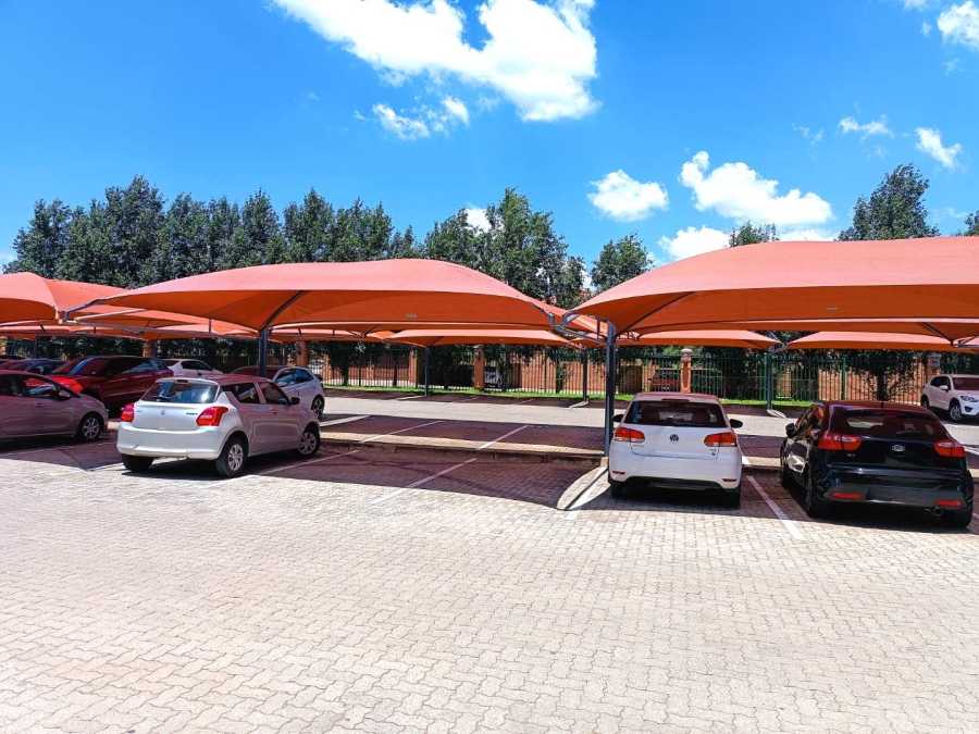 1 Bedroom Property for Sale in Langenhovenpark Free State